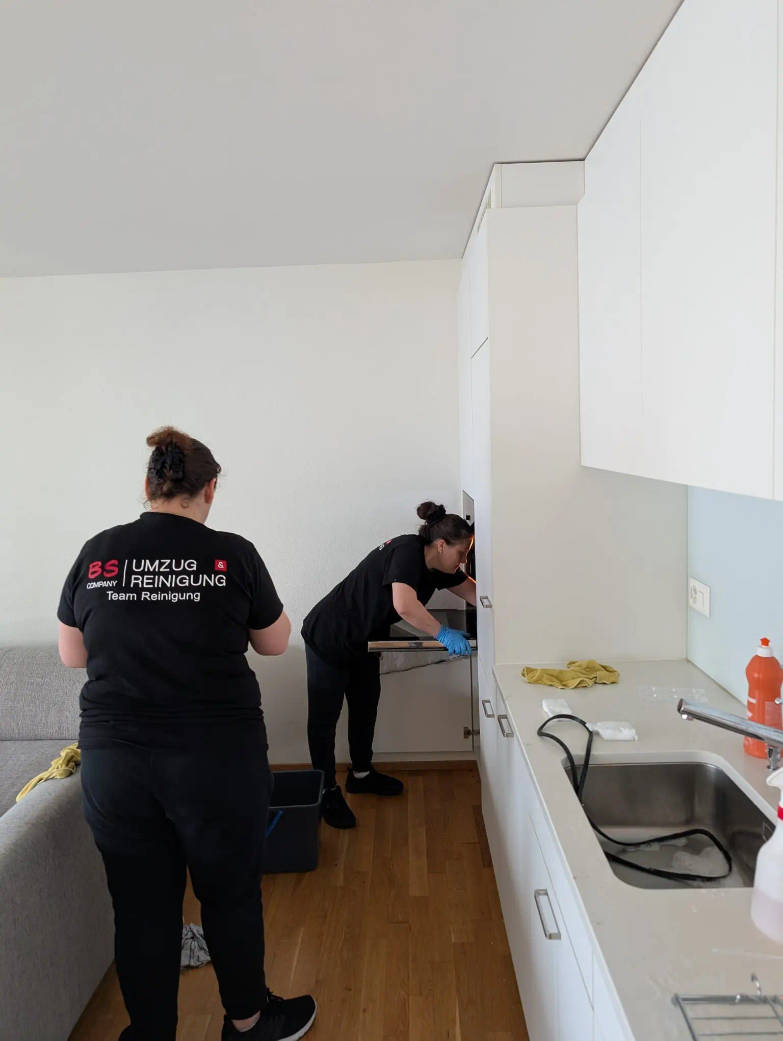 Reinigungsfirma Uster – BS Company GmbH bei der professionellen Endreinigung