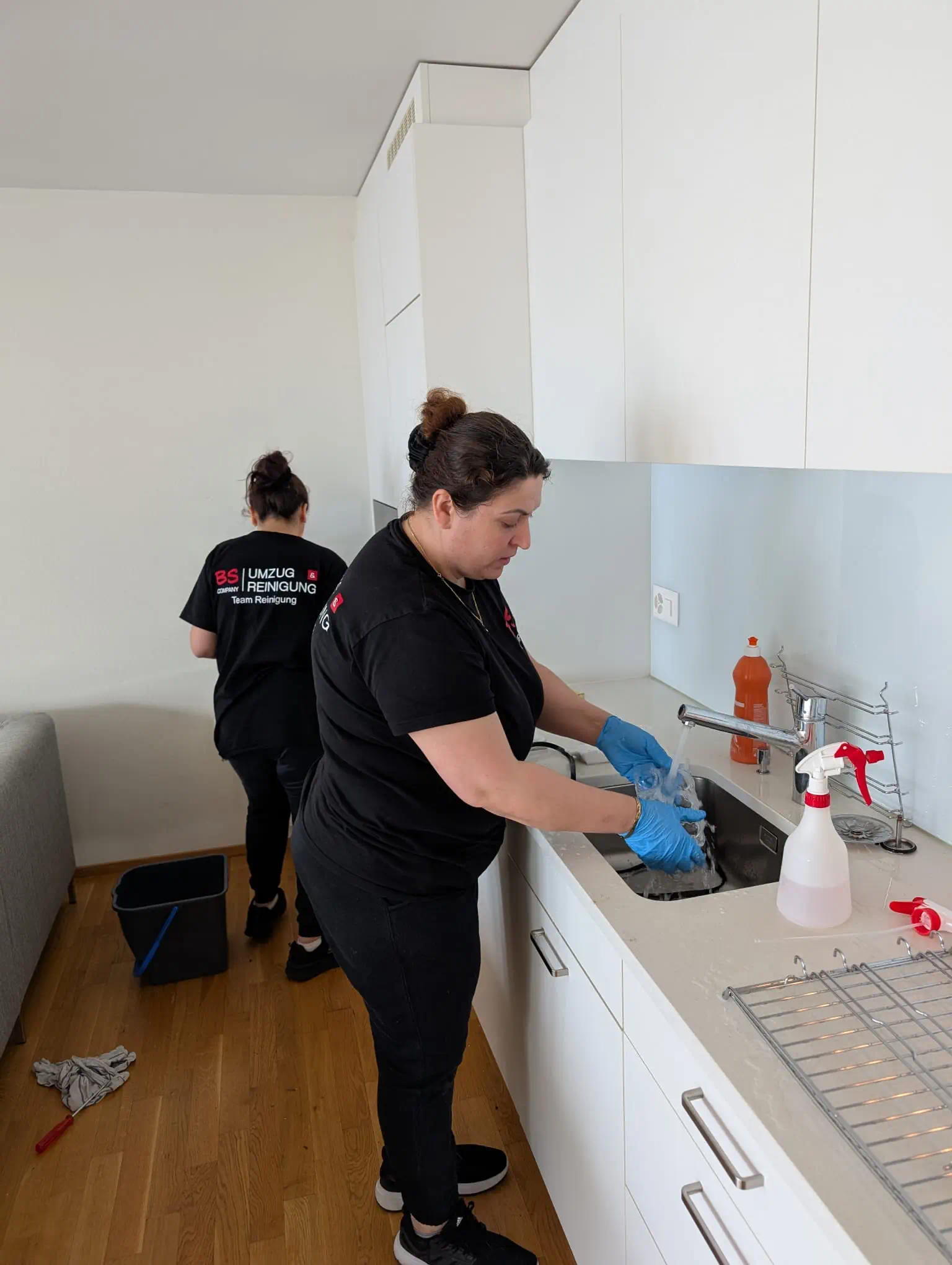 Professionelle Reinigung von Küche und Badezimmer